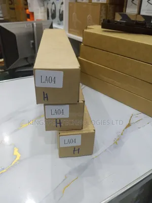 Original HP LA04 Laptop Battery