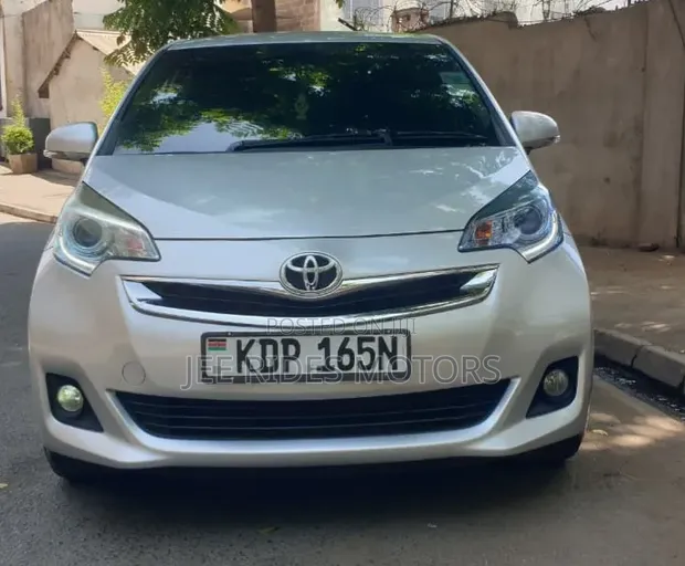 Toyota Ractis 2016 Gray - 1