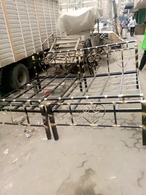Kitanda cha Metali cha Standard 5x6