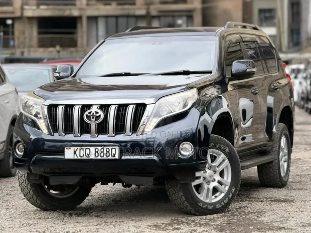 Toyota Land Cruiser Prado TXL 2011 - 1