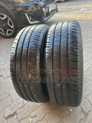 Matairi ya Bridgestone 215/60 R16 - Ex-Japan