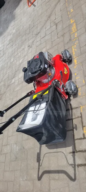 Brand New Lawn Grass Cutter / Mower
