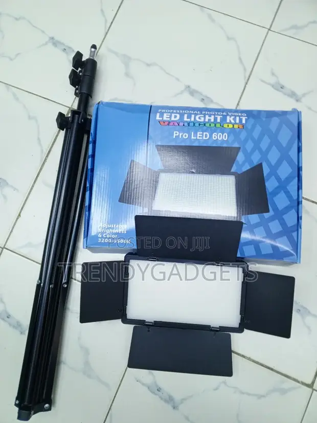 U600 LED Photography Panel Light na Stand Inayoweza Kurekebishwa - 1