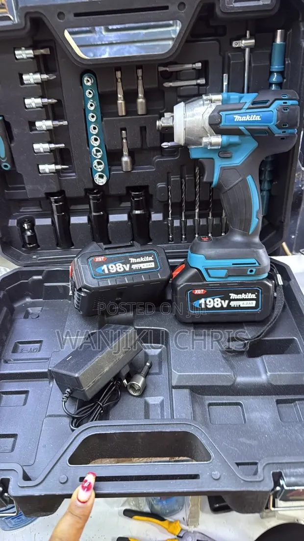 Makita Cordless Sheep Shear - 1