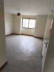 Ghorofa 3-Chumba Inauzwa Nyayo Estate - 2