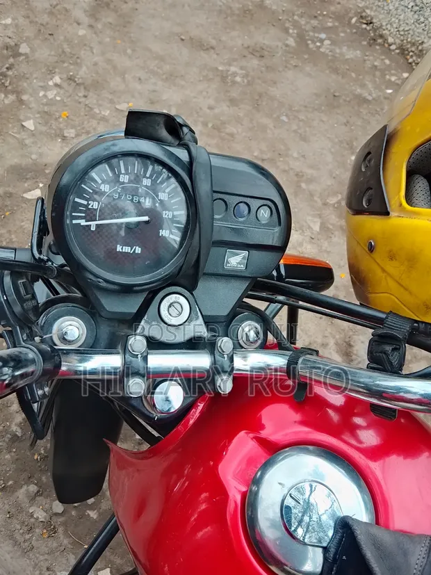 Honda CB 125 2024 Nyekundu - 1