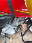 Honda CB 125 2024 Nyekundu - 3
