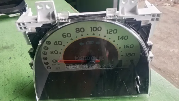 Speedometer ya Toyota Passo DBA-KGC30 - 1