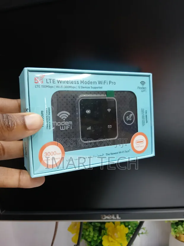 Universal 4G/5G MiFi Router - 1