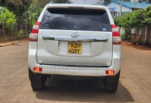 Toyota Land Cruiser Prado 2016 Nyeupe