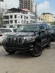 Toyota Land Cruiser Prado 2019 Nyeusi - 1