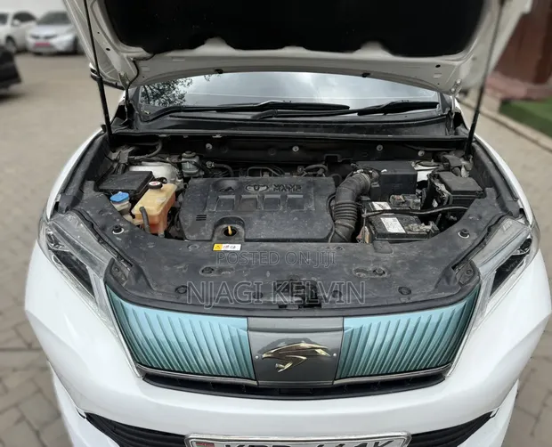 Toyota Harrier 2.0 2018 White - 1