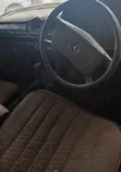 Mercedes-Benz W123 1985 Beige - 5