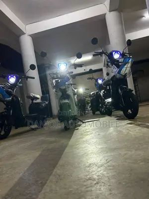 Scooter Mpya ya Umeme 2026 Nyeupe