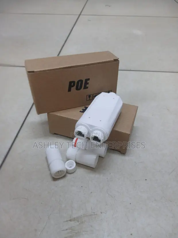 1-in-2-Out PoE Splitter kwa Muunganisho wa Mtandao - 1