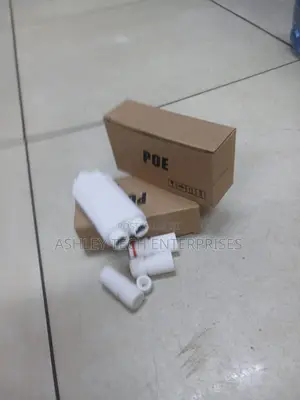 High-Speed 1-in-2-out PoE Splitter