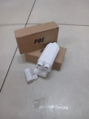 New 1-in-2-out PoE Network Splitter