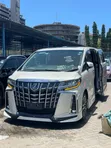 Toyota Alphard 2019 Executive Lounge - 2
