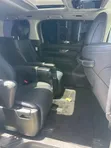 Toyota Alphard 2019 Executive Lounge - 5