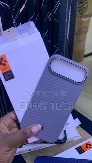 Spigen Carbon Fiber Style Case for iPhone 17 Air