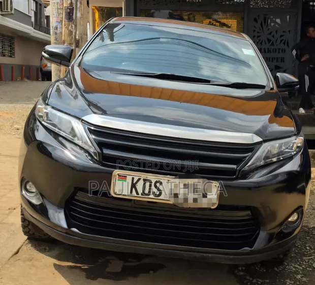 Toyota Harrier 2017 Nyeusi - 1