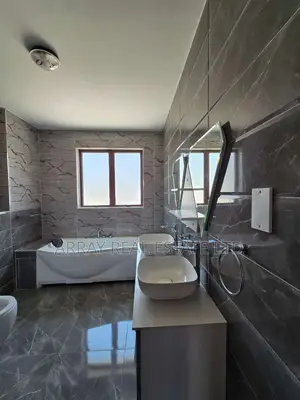 Townhouse ya Vyumba 4 vya Kulala kwa Uuzaji Runda Gardens
