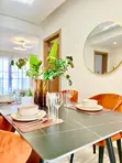 Furnished 2 Bedroom Apartment Riverside | Pool, Gym & Views - 3