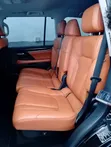 Lexus LX 570 AWD 2015 Nyeusi - 4