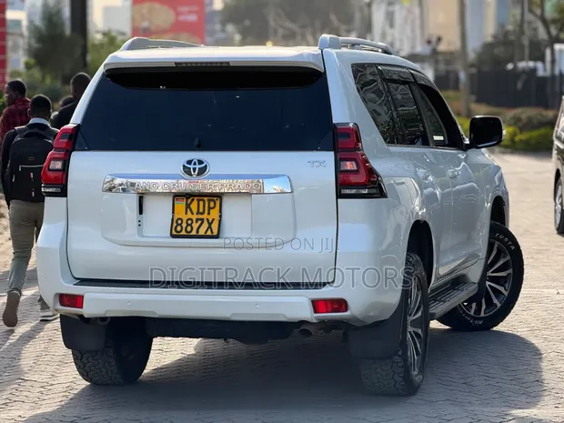 2019 Toyota Land Cruiser Prado Diesel - 1