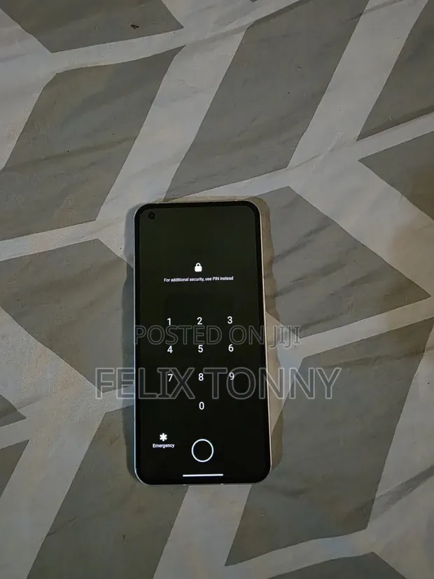 Nothing Phone 2 256GB Nyeupe - 1