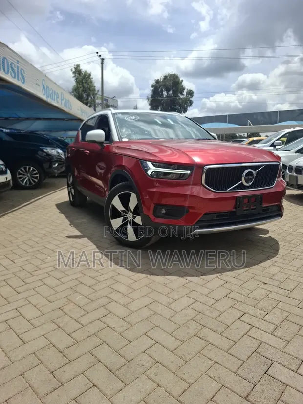 Volvo XC40 T5 Petrol AWD 2019 Nyekundu - 1