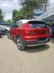 Volvo XC40 T5 Petrol AWD 2019 Nyekundu - 3