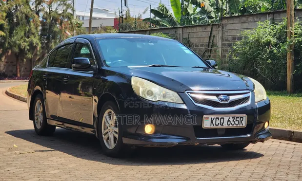 Subaru Legacy 2011 Nyeusi - 1
