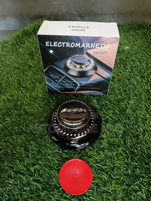 UFO Electromagnetic Solar Car Perfume Diffuser