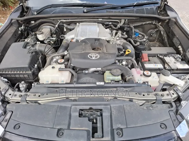 Toyota Hilux Revo Double Cab 2.4 Diesel AWD 2021 - 1