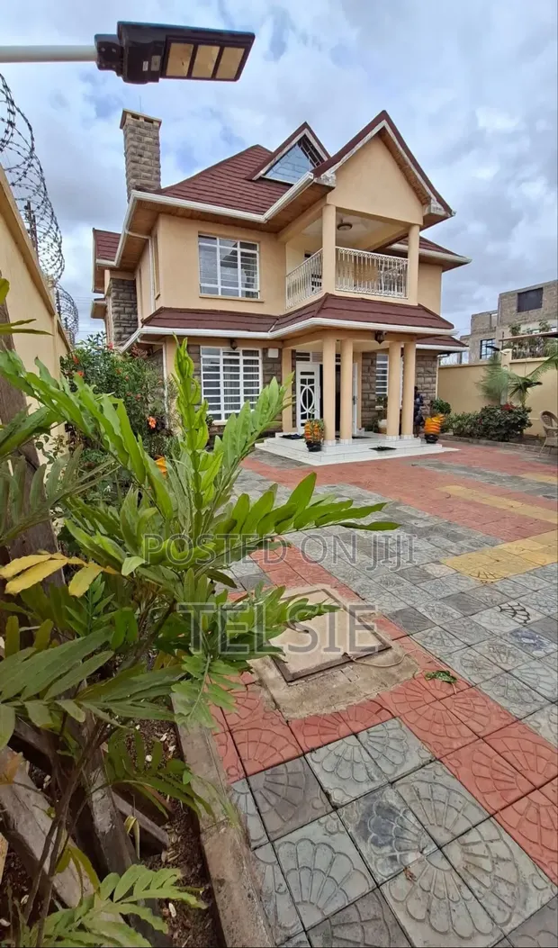 Maisonette ya Vyumba 5 vya Kulala kwa Ajili ya Kukodisha Eneo la Gateway Mall - 1