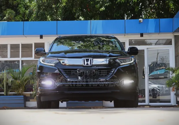 Honda Vezel 1.5 2WD 2019 Nyeusi - 1