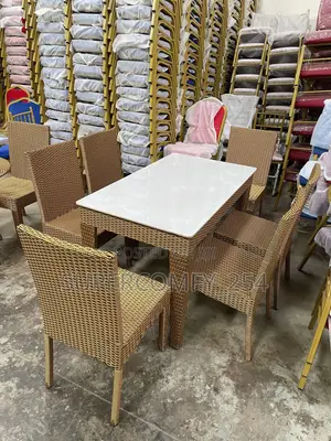 Golden Detailed Six-Seater Outdoor Dining Set