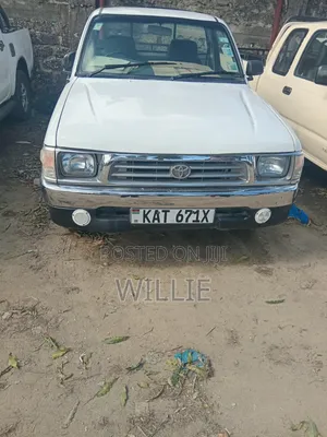 Toyota Hilux 2.5 Cab Pickup 2005 White