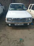 Toyota Hilux 2.5 Cab Pickup 2005 Nyeupe - 2