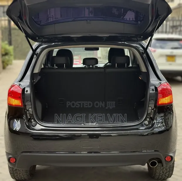 Mitsubishi RVR 2015 Nyeusi - 1
