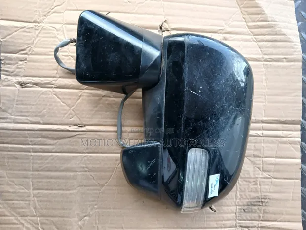 Toyota Noah/Voxy (2008-2012) Side Mirror - 1