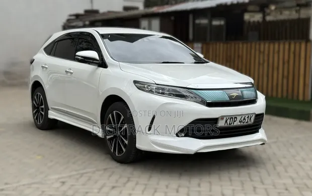 Toyota Harrier 2018 Nyeupe - 1