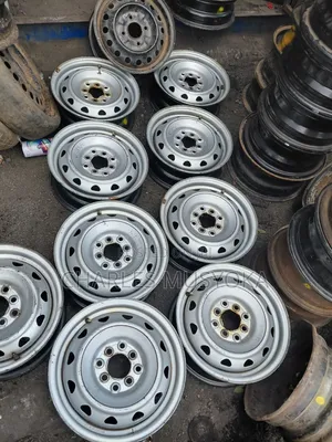 Rims za Chuma Asili - Kidogo Zimetumika, Saizi 14" kwa Probox n.k.