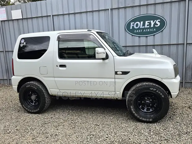 Suzuki Jimny 2016 Nyeupe - 1