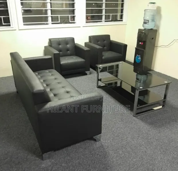 Seti ya Sofa Nyeusi ya Ngozi ya Viti 5 kwa Ofisi ya Mtendaji - 1