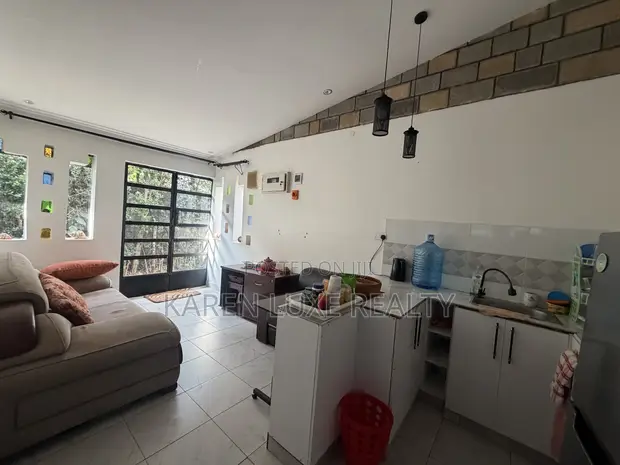 Bungalow ya Vyumba 3 vya Kulala, Karen - Inapangishwa - 1