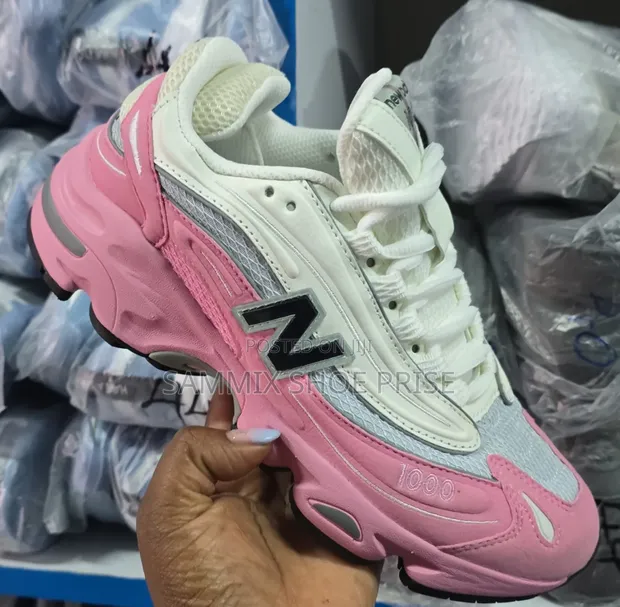 New Balance 1000 Light Pink Sneakers - 1