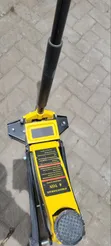 Heavy Duty Hydraulic Floor Jack - 2