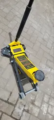 Heavy Duty Hydraulic Floor Jack - 1